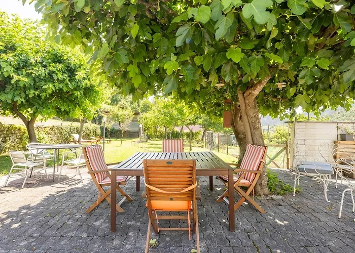 Atris Privatunterkunft Borghetto di Vara